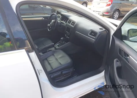 2015 Volkswagen Jetta 1.8T Se z USA, uszkodzony, nr VIN 3VWD07AJ1FM296747